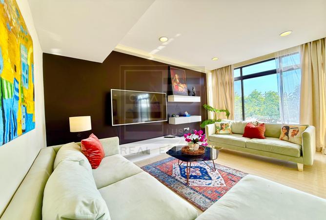 989971 - Property Main Image