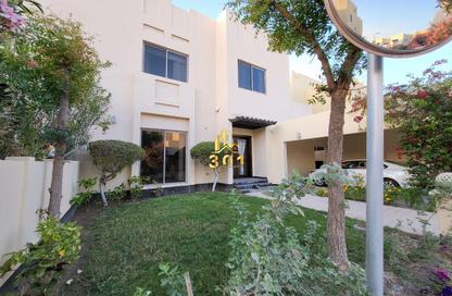 Villa - 4 Bedrooms - 5 Bathrooms for rent in Janabiya - Northern Governorate