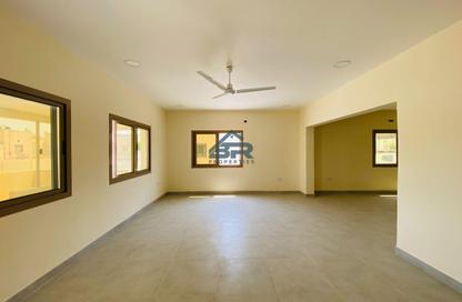 Compound - 3 Bedrooms - 2 Bathrooms for rent in Salihiya - Manama - Capital Governorate