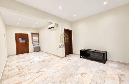 Villa - 2 - 2 for rent in Janabiya - Northern Governorate