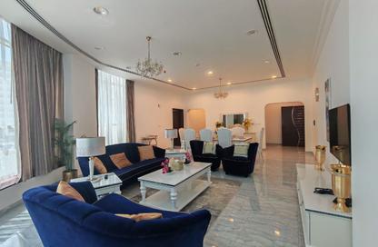 Apartment - 2 Bedrooms - 2 Bathrooms for rent in Seef - Capital Governorate
