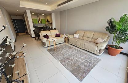 Apartment - 2 Bedrooms - 3 Bathrooms for rent in Reef Island - Capital Governorate