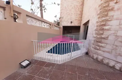 فيلا - 4 غرف نوم - 5 حمامات للبيع في البسيتين - المحرق