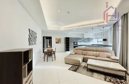 Apartment - 2 Bedrooms - 3 Bathrooms for rent in Al Juffair - Capital Governorate