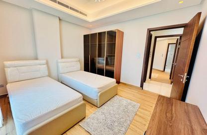 Apartment - 2 Bedrooms - 2 Bathrooms for rent in Seef - Capital Governorate