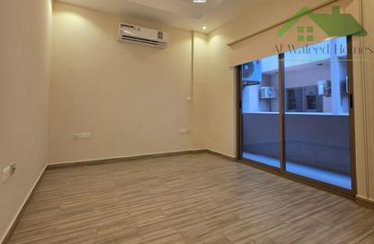 Apartment - 2 Bedrooms - 2 Bathrooms for rent in Hidd - Muharraq Governorate Apartment - 2 Bedrooms - 2 Bathrooms for rent in Hidd - Muharraq Governorate