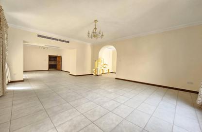 Villa - 4 Bedrooms - 4 Bathrooms for rent in Mahooz - Manama - Capital Governorate