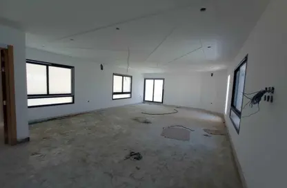 فيلا - 4 غرف نوم - 6 حمامات للبيع في عراد - المحرق