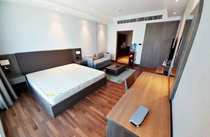 Apartment - Studio - 1 Bathroom for rent in Sanabis - Manama - Capital Governorate