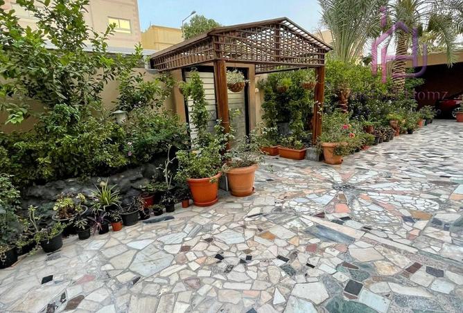 56518189 - Property Image 2