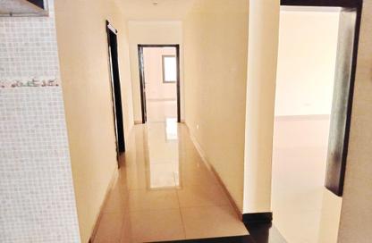Apartment - 4 Bedrooms - 4 Bathrooms for rent in Tubli - Central Governorate
