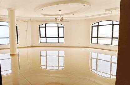 Apartment - 4 Bedrooms - 4 Bathrooms for rent in Tubli - Central Governorate