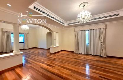 Villa - 4 Bedrooms - 4 Bathrooms for rent in Jannusan - Northern Governorate