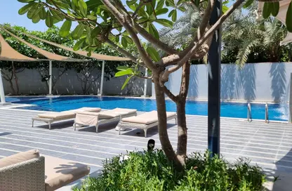 Apartment - 2 Bedrooms - 3 Bathrooms for rent in Reef Island - Capital Governorate