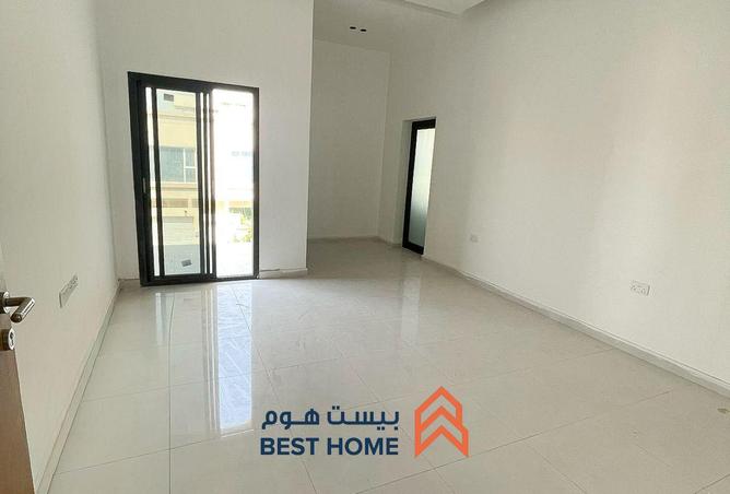 51233267 - Property Image 2