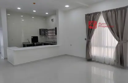 Apartment - 2 Bedrooms - 2 Bathrooms for rent in Saar - Northern Governorate