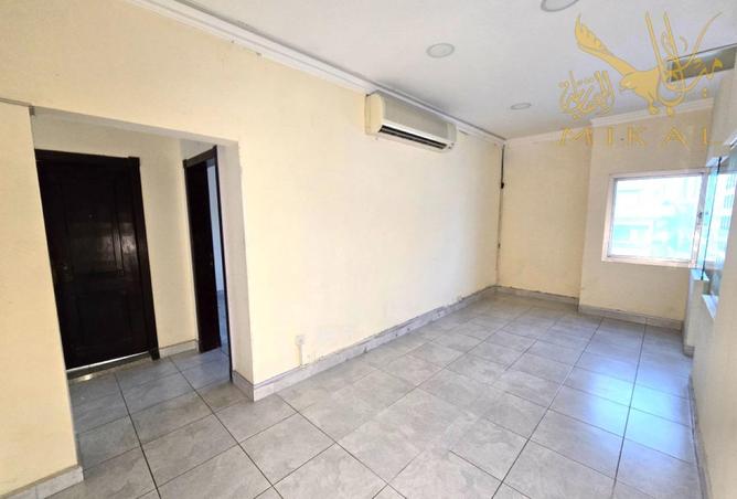 982005 - Property Main Image