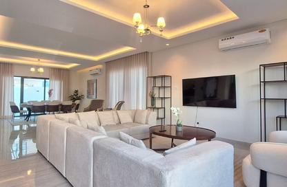 Villa - 4 Bedrooms - 4 Bathrooms for rent in Budaiya - Northern Governorate