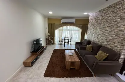 Apartment - 1 Bedroom - 1 Bathroom for rent in Jidhafs - Northern Governorate Apartment - 1 Bedroom - 1 Bathroom for rent in Jidhafs - Northern Governorate