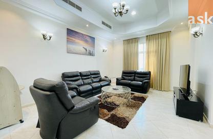 Apartment - 2 Bedrooms - 3 Bathrooms for rent in Al Juffair - Capital Governorate