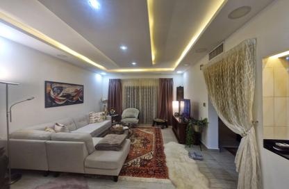 Apartment - 1 Bedroom - 2 Bathrooms for sale in Busaiteen - Muharraq Governorate