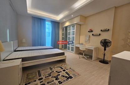 Apartment - 2 Bedrooms - 3 Bathrooms for rent in Al Juffair - Capital Governorate