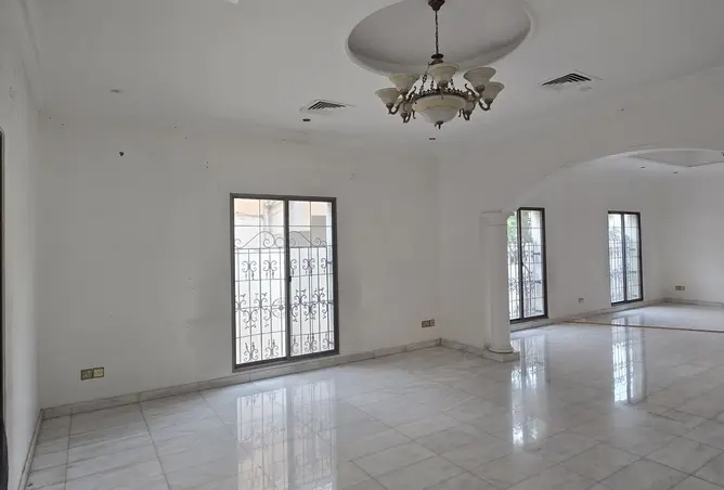 56672369 - Property Image 2