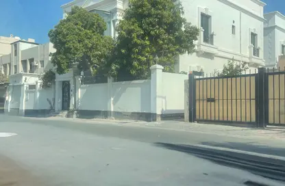 Villa - 6 Bedrooms - 6 Bathrooms for sale in Salihiya - Manama - Capital Governorate