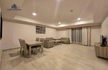 Apartment - 2 Bedrooms - 3 Bathrooms for rent in Al Juffair - Capital Governorate