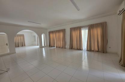 Villa - 5 Bedrooms - 5 Bathrooms for rent in Adliya - Manama - Capital Governorate