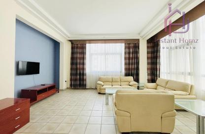 Apartment - 2 Bedrooms - 2 Bathrooms for rent in Al Juffair - Capital Governorate