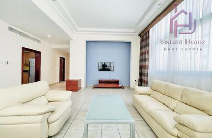 Apartment - 2 Bedrooms - 2 Bathrooms for rent in Al Juffair - Capital Governorate