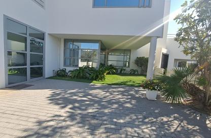 Villa - 4 Bedrooms - 4 Bathrooms for rent in Saar - Northern Governorate