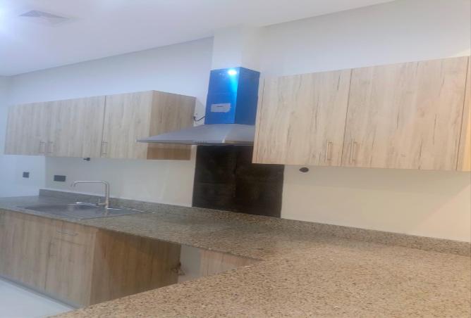 992203 - Property Image 2