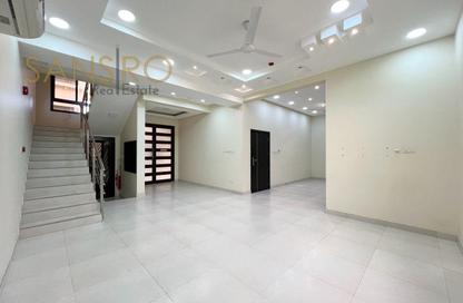 Villa - 4 Bedrooms - 5 Bathrooms for rent in Sanad - Central Governorate