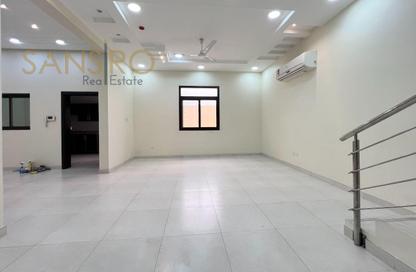 Villa - 4 Bedrooms - 5 Bathrooms for rent in Sanad - Central Governorate