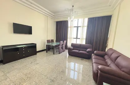 Apartment - 2 Bedrooms - 2 Bathrooms for rent in Al Juffair - Capital Governorate