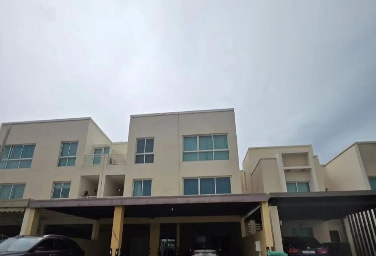 52702014 - Property Main Image