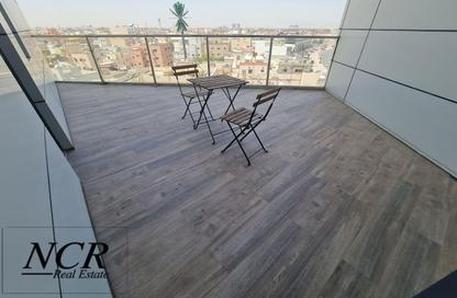 Apartment - 2 Bedrooms - 2 Bathrooms for rent in Sanabis - Manama - Capital Governorate