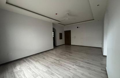 Apartment - 2 Bedrooms - 2 Bathrooms for rent in Tubli - Central Governorate