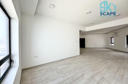 Office Space - Studio - 1 Bathroom for rent in Seef - Capital Governorate