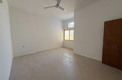 Apartment - 2 Bedrooms - 2 Bathrooms for rent in Isa Town - Central Governorate