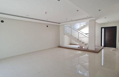Villa - 3 Bedrooms - 4 Bathrooms for sale in Busaiteen - Muharraq Governorate