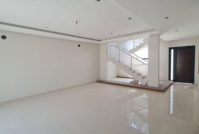 53268345 - Property Image 2