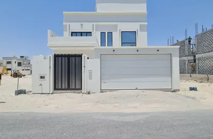 Villa - 3 Bedrooms - 4 Bathrooms for sale in Busaiteen - Muharraq Governorate