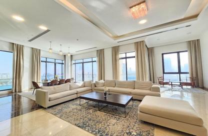 Penthouse - 4 Bedrooms - 5 Bathrooms for rent in Reef Island - Capital Governorate