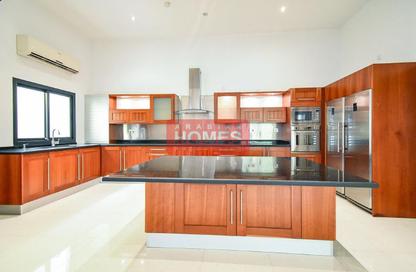 Villa - 5 Bedrooms - 6 Bathrooms for rent in Saar - Northern Governorate