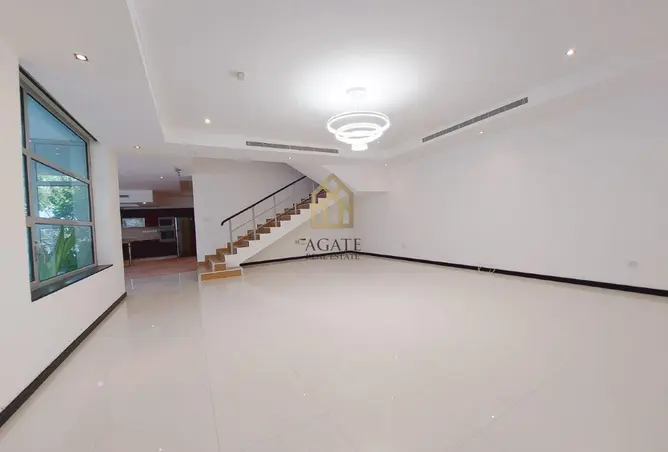 56126083 - Property Image 3