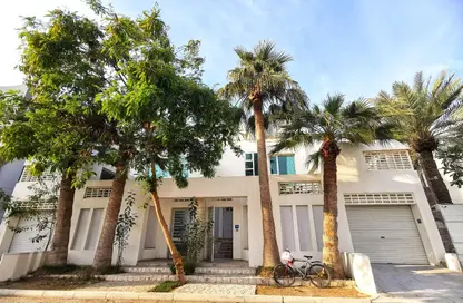 فيلا - 4 غرف نوم - 5 حمامات للايجار في سار - المحافظة الشمالية