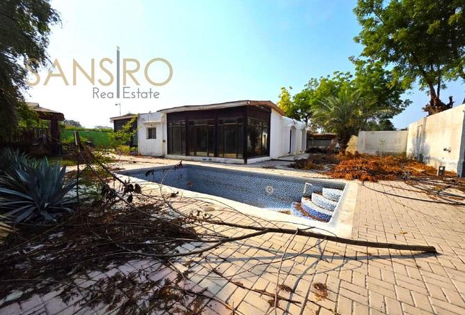 1002070 - Property Image 2